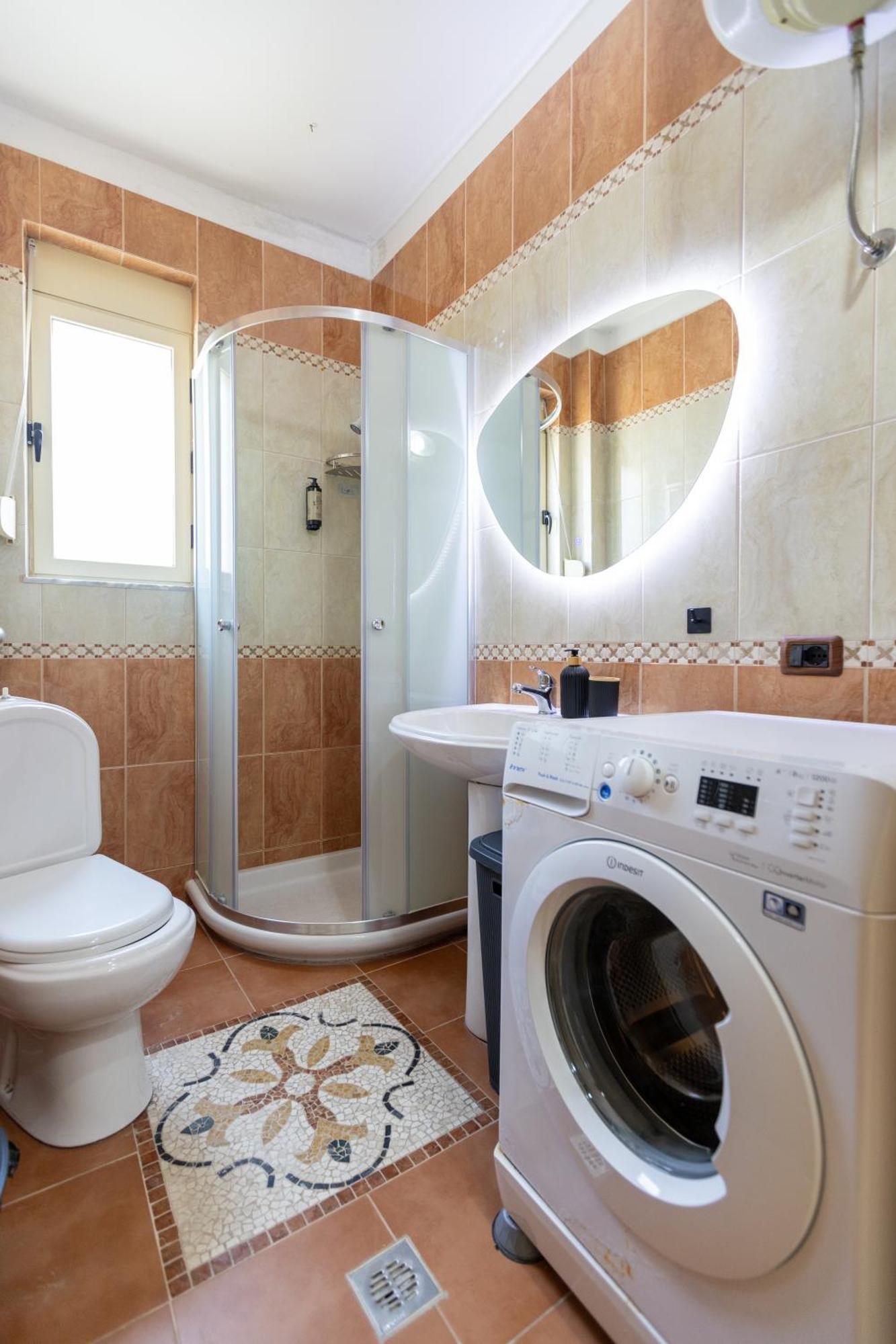 Da Vinci Apartment Vlore
